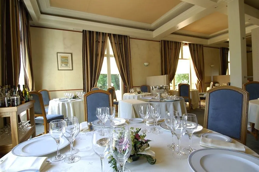 ****  Domaine Des Sequoias - Les Collectionneurs Hotel Ruy-Montceau France